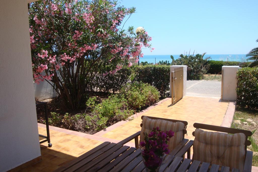 푼타브라쎄토 Cala Vigliena Il Sole Negli Occhi 빌라 객실 사진